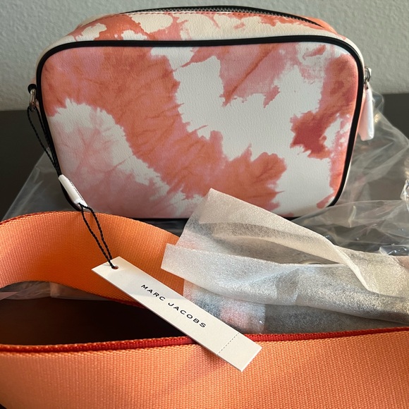Marc Jacobs H124L01PF22-855 Tie Dye Signet Flash Camera Crossbody color: MELON - Picture 13 of 14